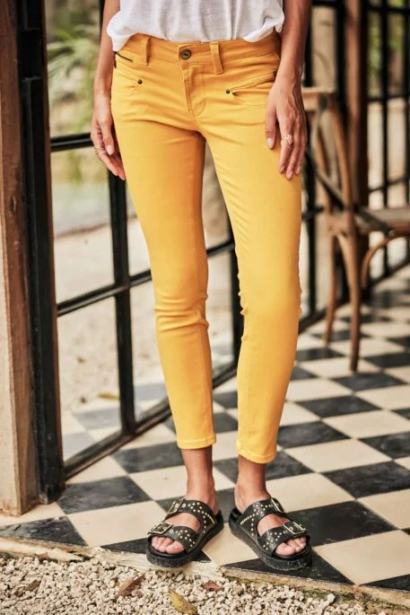 Jean FREEMAN T.PORTER ALEXA CROPPED Magic Color Golden Rod 3 Jean FREEMAN T.PORTER ALEXA CROPPED Magic Color Golden Rod