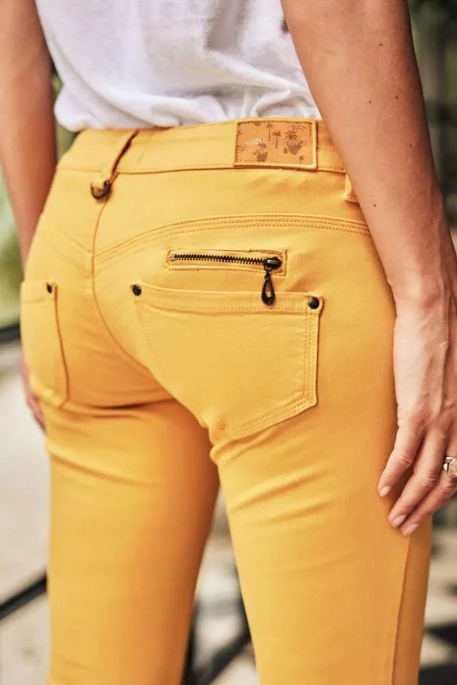 Jean FREEMAN T.PORTER ALEXA CROPPED Magic Color Golden Rod 6 Jean FREEMAN T.PORTER ALEXA CROPPED Magic Color Golden Rod – Image 4