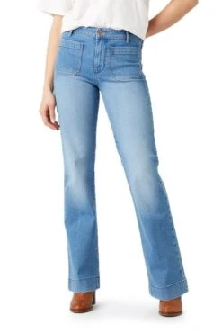 Jeans WRANGLER FLARE In Dusty Mid -Femme Mode Vêtements Magasin wrangler w233 uh 12g 1