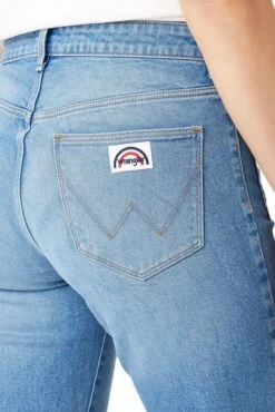 Jeans WRANGLER FLARE In Dusty Mid